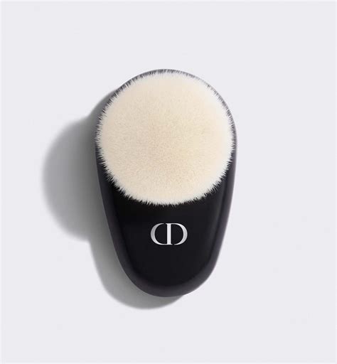 dior makeup brush cleaner|Dior backstage face brush.